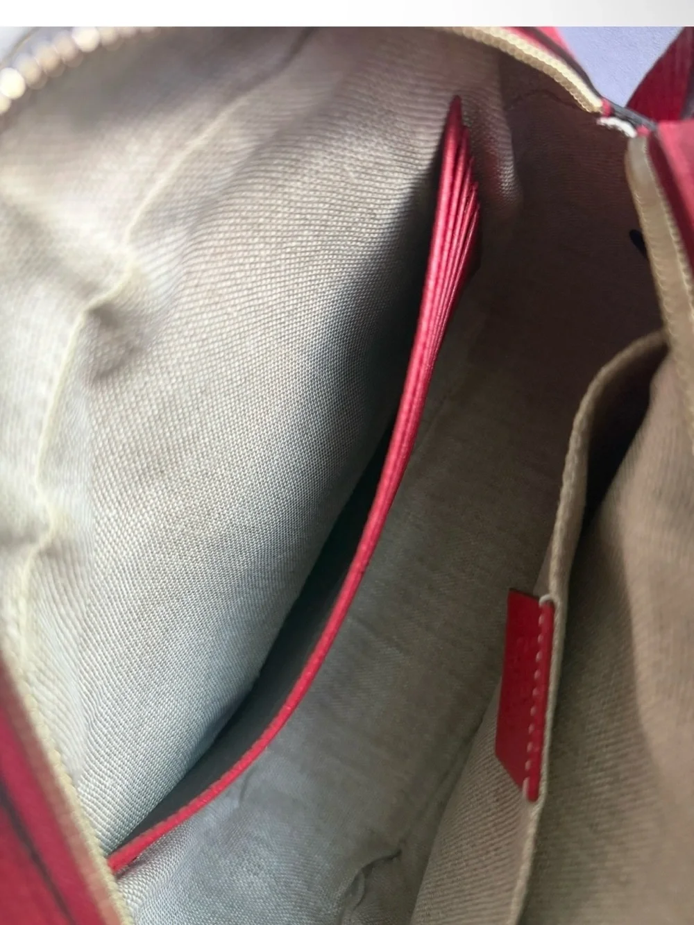 Gucci Bree Crossbody Camera Bag
